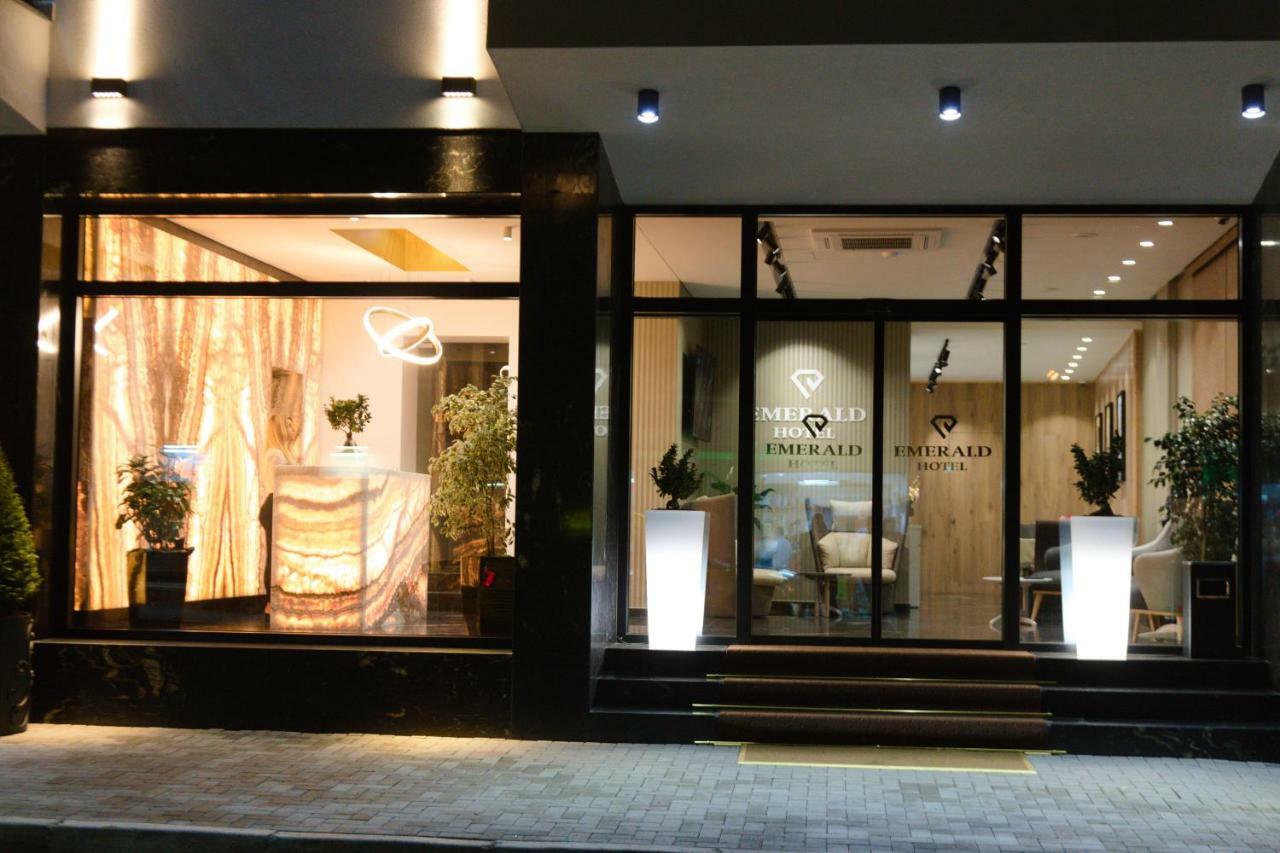 Emerald Boutique Hotel ติรานา ภายนอก รูปภาพ