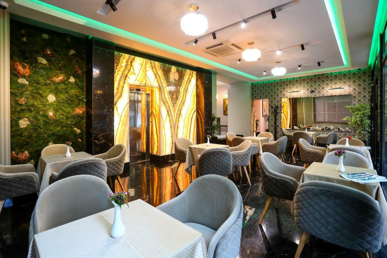 Emerald Boutique Hotel ติรานา ภายนอก รูปภาพ